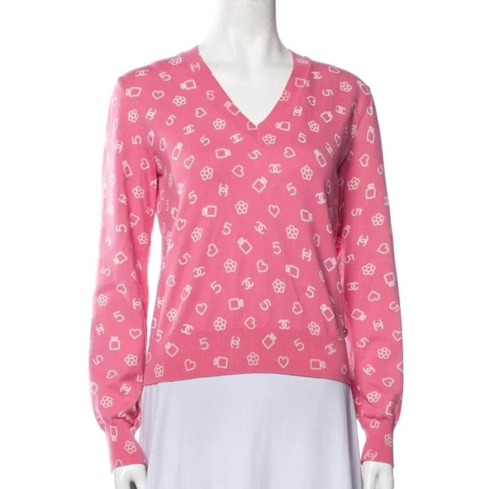 Chanel Sweater‎ From the Cruise 2023 Collection by Karl Lagerfeld Size FR 34